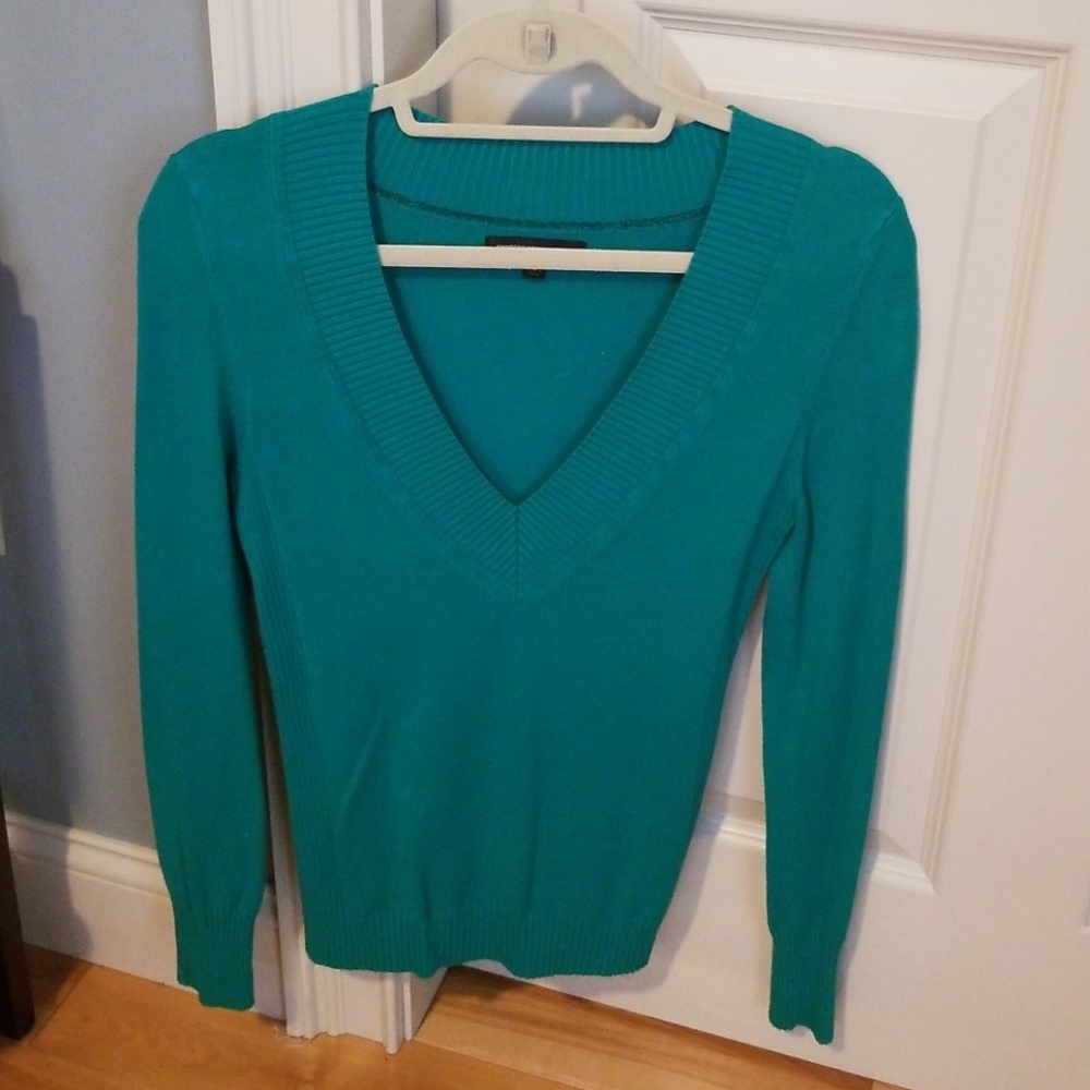 Express teal vneck